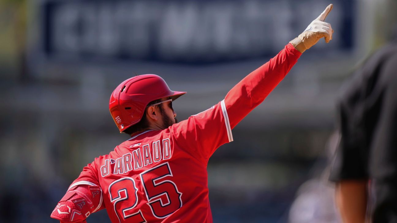 Angels notch their first 3-game sweep of Dodgers since 2010