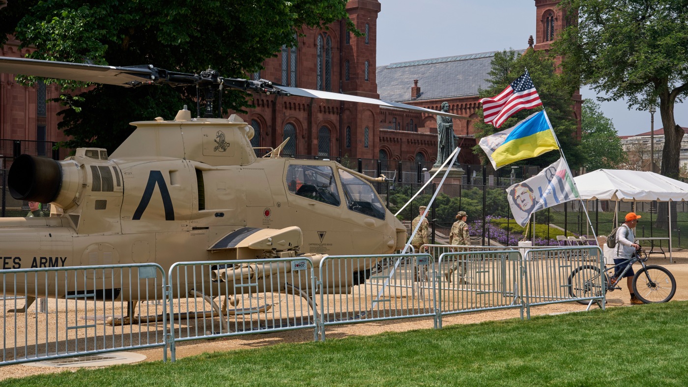 ‘No Kings’ anti-Trump protests to coincide with Army’s parade on Saturday : NPR